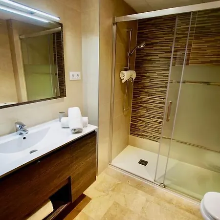 V&v Lloret-apartamento Fenals Exclusivo 6pax Totalmente Renovado Con Piscina, Gimnasio, Parking Y Area Infantil Appartement *