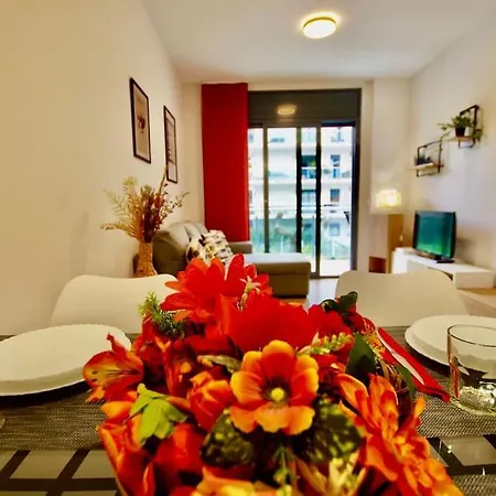 Appartement V&v Lloret-apartamento Fenals Exclusivo 6pax Totalmente Renovado Con Piscina, Gimnasio, Parking Y Area Infantil