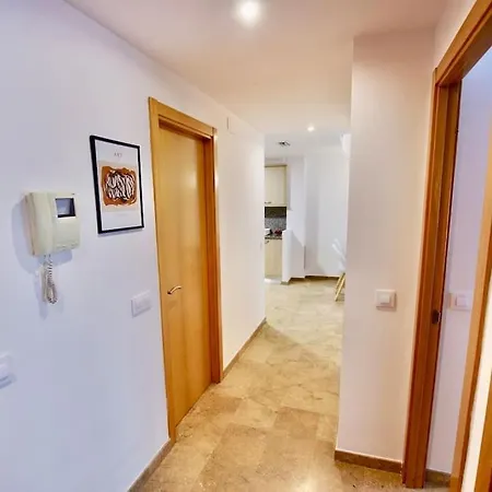 Appartement V&v Lloret-apartamento Fenals Exclusivo 6pax Totalmente Renovado Con Piscina, Gimnasio, Parking Y Area Infantil Lloret de Mar