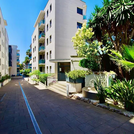 V&v Lloret-apartamento Fenals Exclusivo 6pax Totalmente Renovado Con Piscina, Gimnasio, Parking Y Area Infantil Appartement *