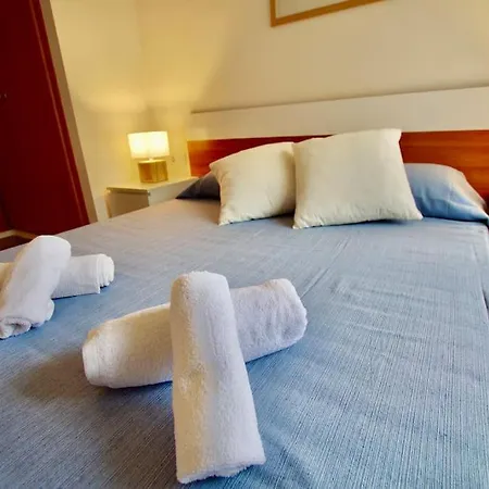 V&v Lloret-apartamento Fenals Exclusivo 6pax Totalmente Renovado Con Piscina, Gimnasio, Parking Y Area Infantil Daire *